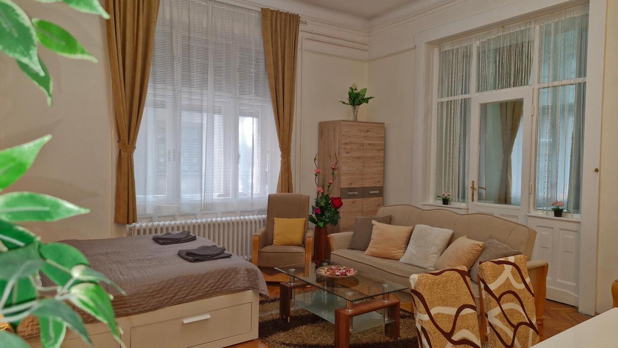 River Center Apartment, Budapest